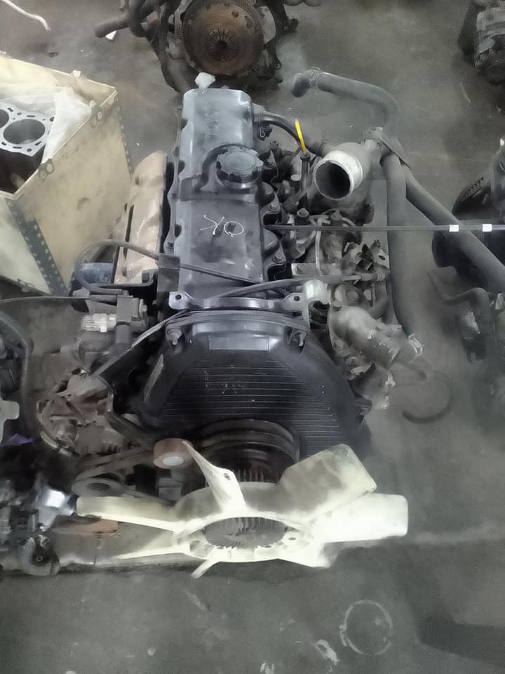TOYOTA HILUX 2L 2.4L DESIEL COMPLETE ENGINE FOR SALE - Private Seller TOYOTA HILUX 2L 2.4L DESIEL COMPLETE ENGINE FOR SALE - Private Seller
