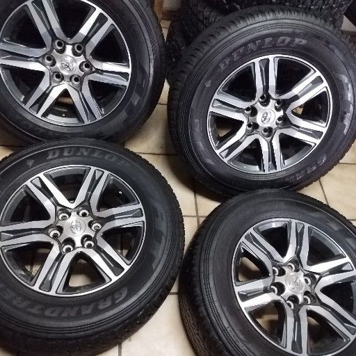fairly used fortuner toyota rims and tyres