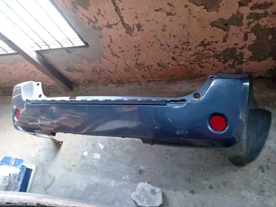 Nissan Pathfinder 2005 4.0 rear bumper Nissan Pathfinder 2005 4.0 rear bumper
