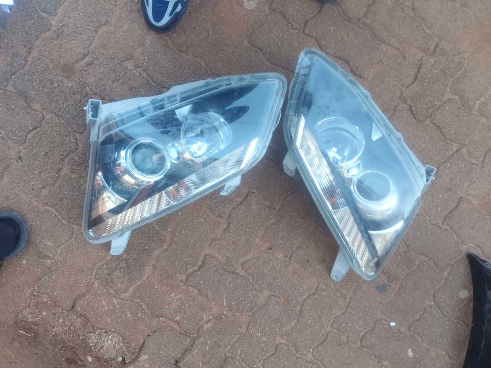 Isuzu dmax headlights - Private Seller Isuzu dmax headlights - Private Seller