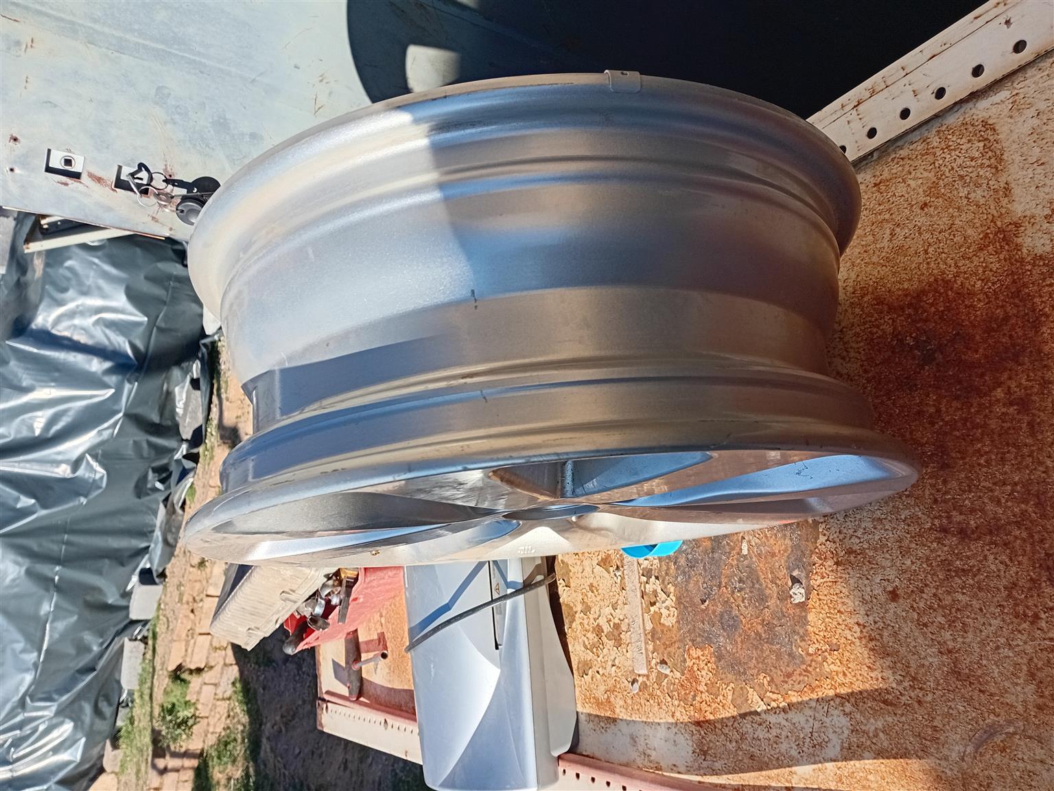 One 17"rim for sale - Private Seller One 17"rim for sale - Private Seller