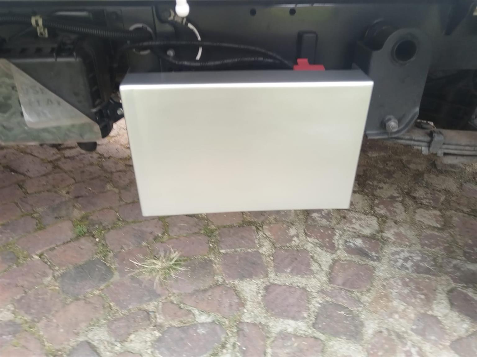 K2700 & K2500 full Cover Battery Boxes - Private Seller