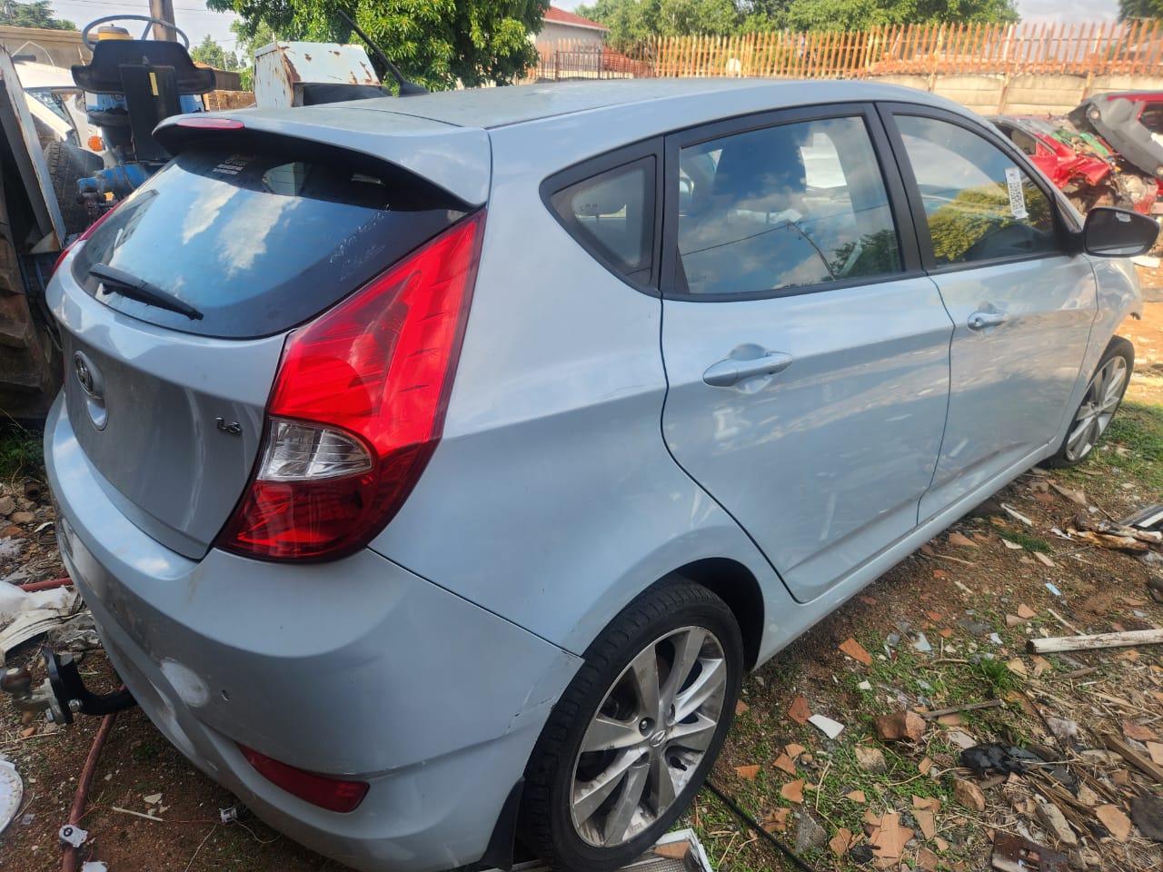 2015 hyndai Accent HACK BACK for Stripping 2015 hyndai Accent HACK BACK for Stripping