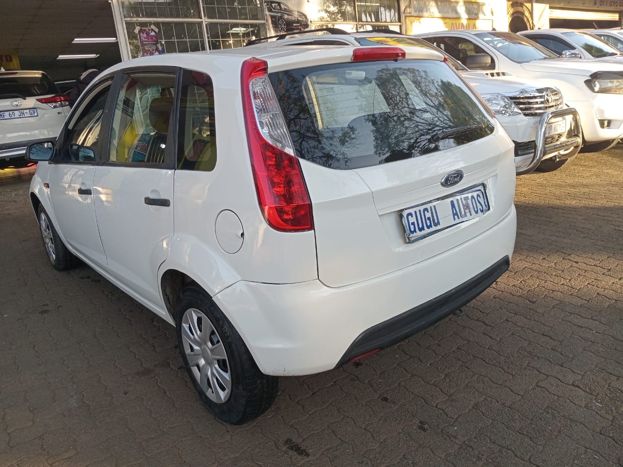 2011 FORD FIGO 1.4 MANUAL PETROL