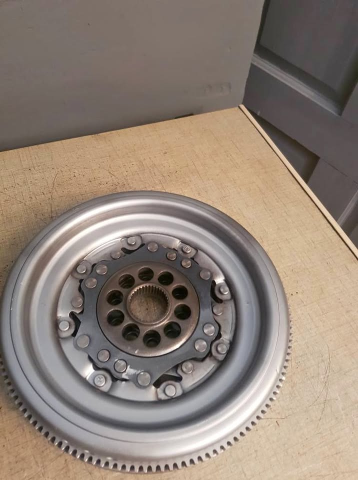 VW GOLF R32 OR AUDI TT DSG FLYWHEEL FOR SALE - Private Seller VW GOLF R32 OR AUDI TT DSG FLYWHEEL FOR SALE - Private Seller