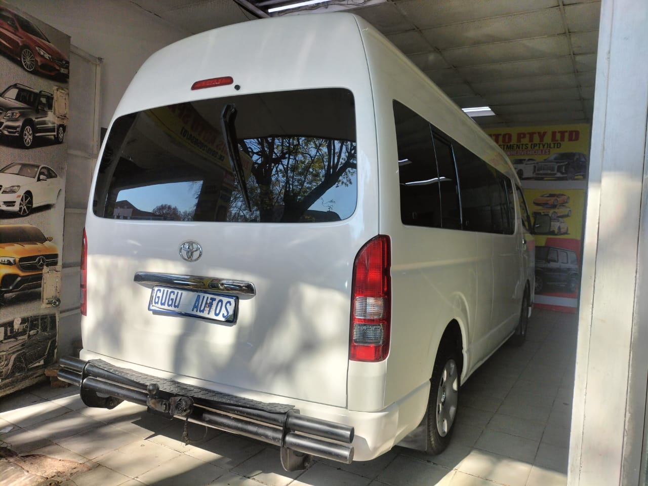 2011 toyota quantum 2.5gl 14 seater Manual, 230,000km, white | Junk ...