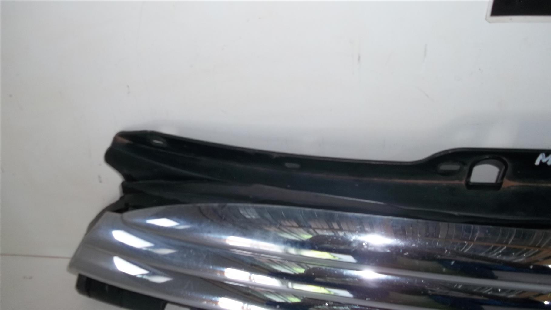 Mini Cooper (R55-57 LCI) grilles - Private Seller Mini Cooper (R55-57 LCI) grilles - Private Seller
