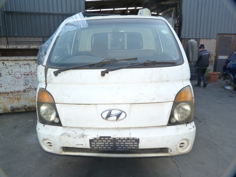 Hyundai H100 Bakkie 2.6 Manual White - 2012 STRIPPING FOR SPARES - Private Seller Hyundai H100 Bakkie 2.6 Manual White - 2012 STRIPPING FOR SPARES - Private Seller