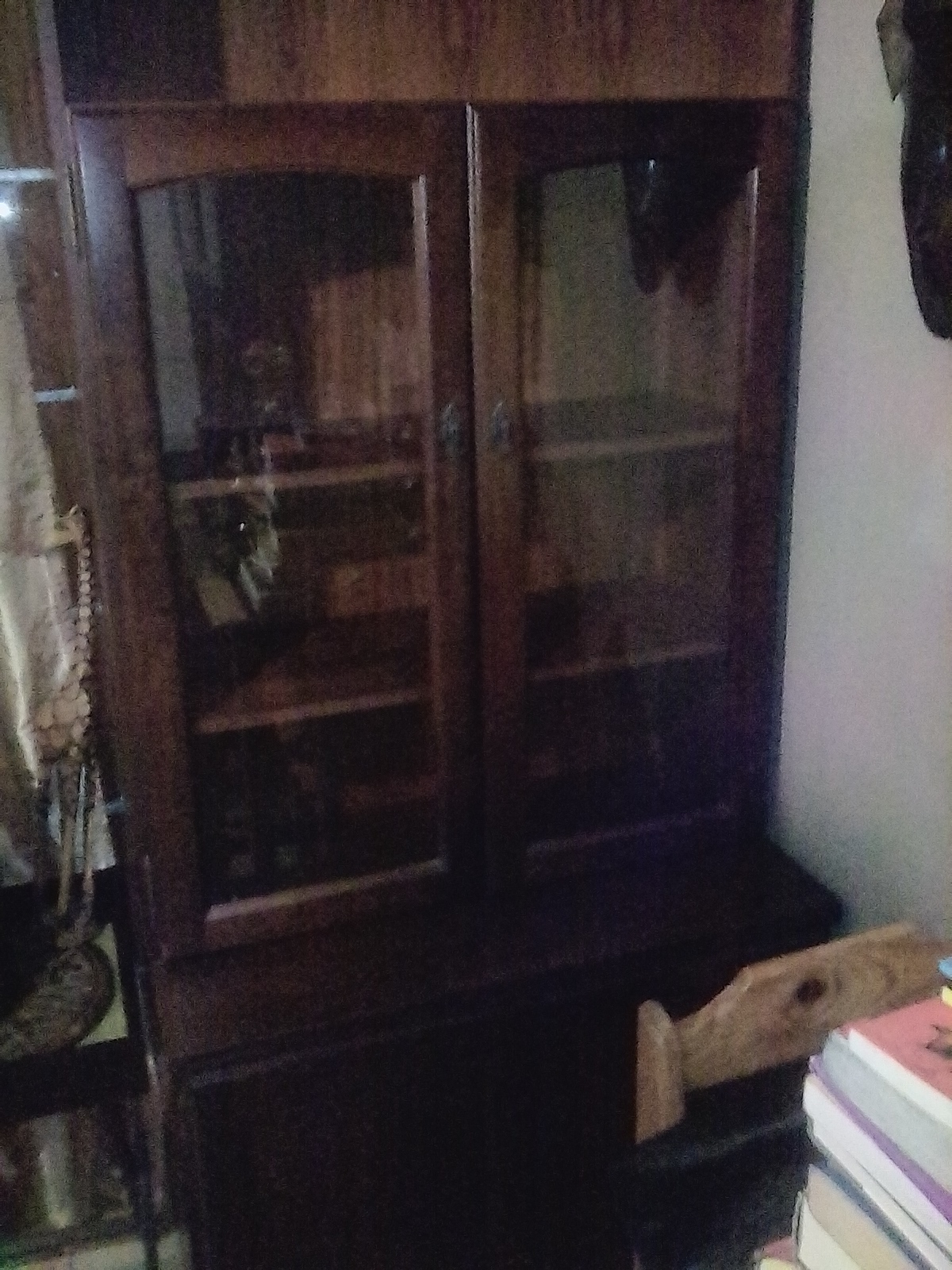 2 Dark Wood Display Cabinets In Peak Condition For R850 Junk Mail 2 Dark Wood Display Cabinets In Peak Condition For R850