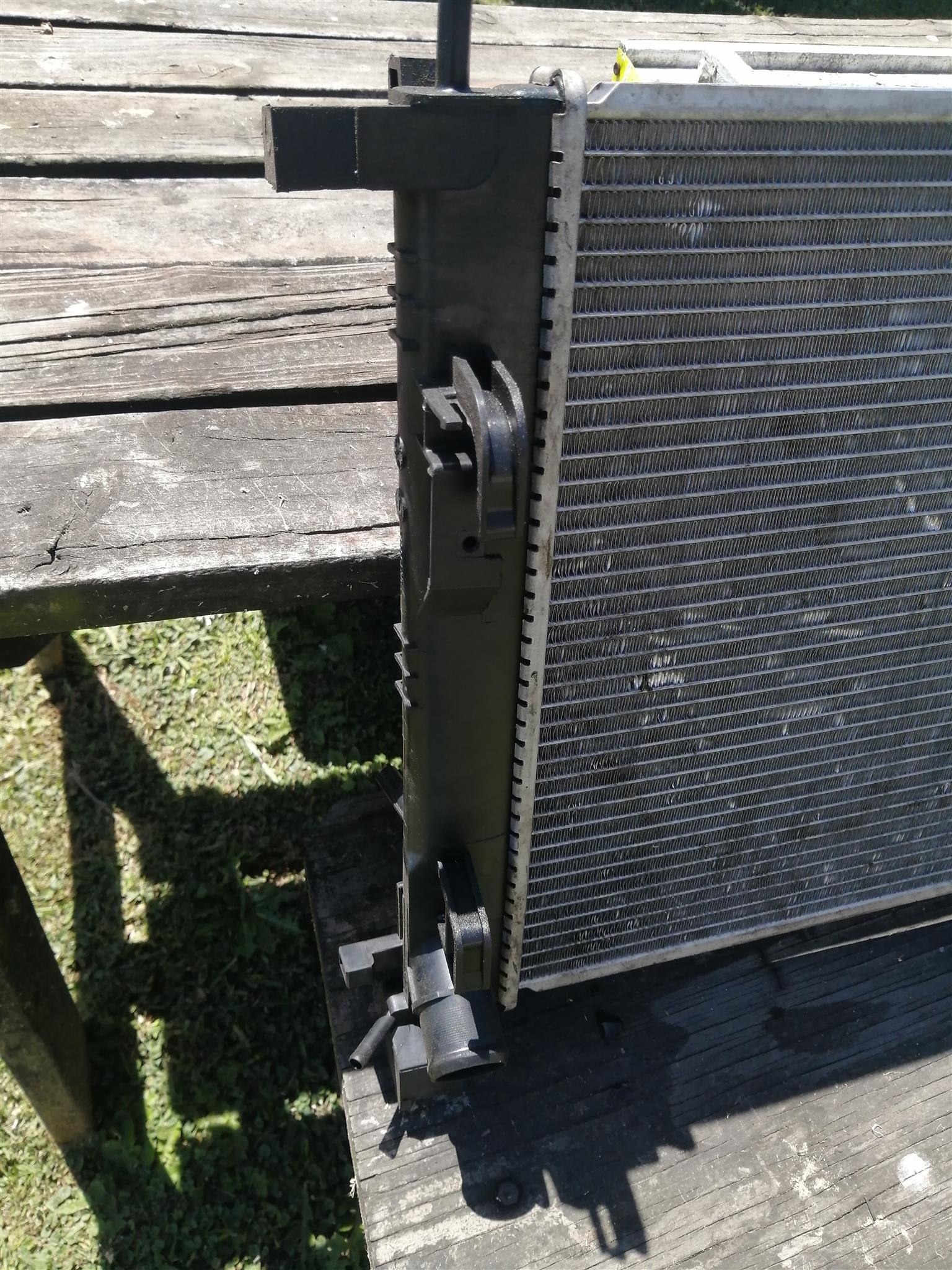 Renault Radiator 2018 Clio - Private Seller Renault Radiator 2018 Clio - Private Seller