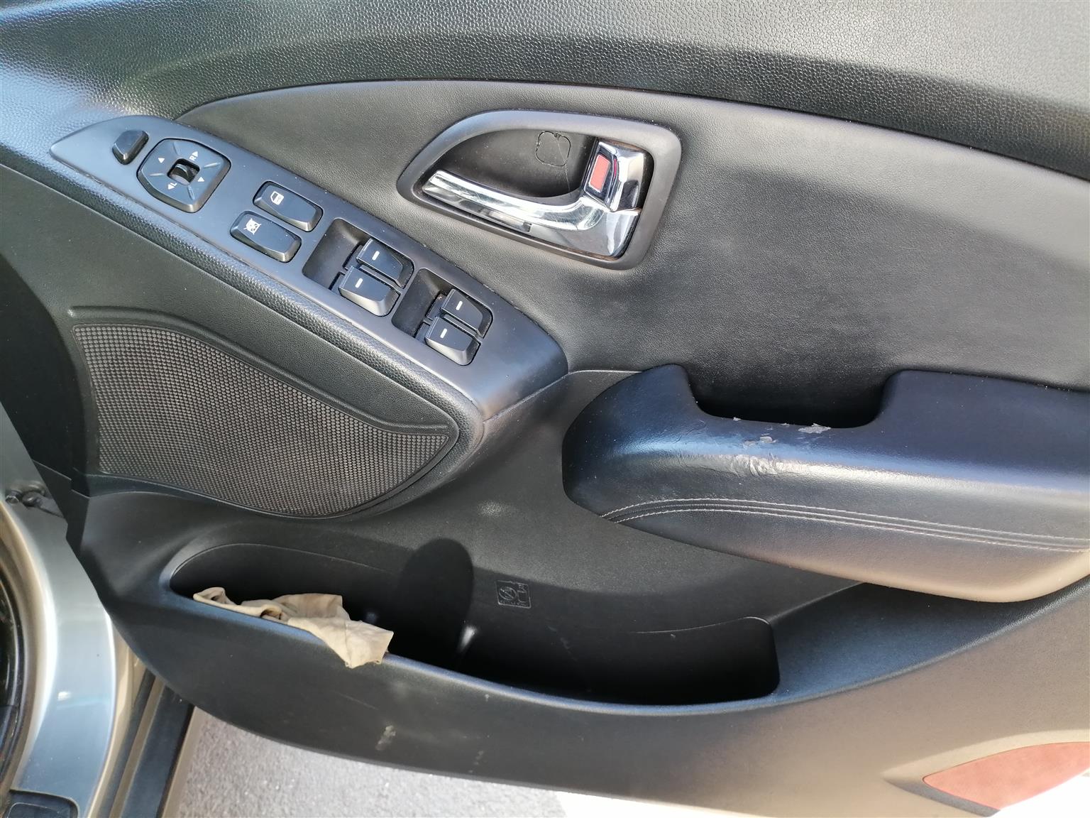 2013 HYUNDAI IX35 2.0 MANUAL TRANSMISSION IN EXCELLENT CONDITION, SERVICE BOOK O