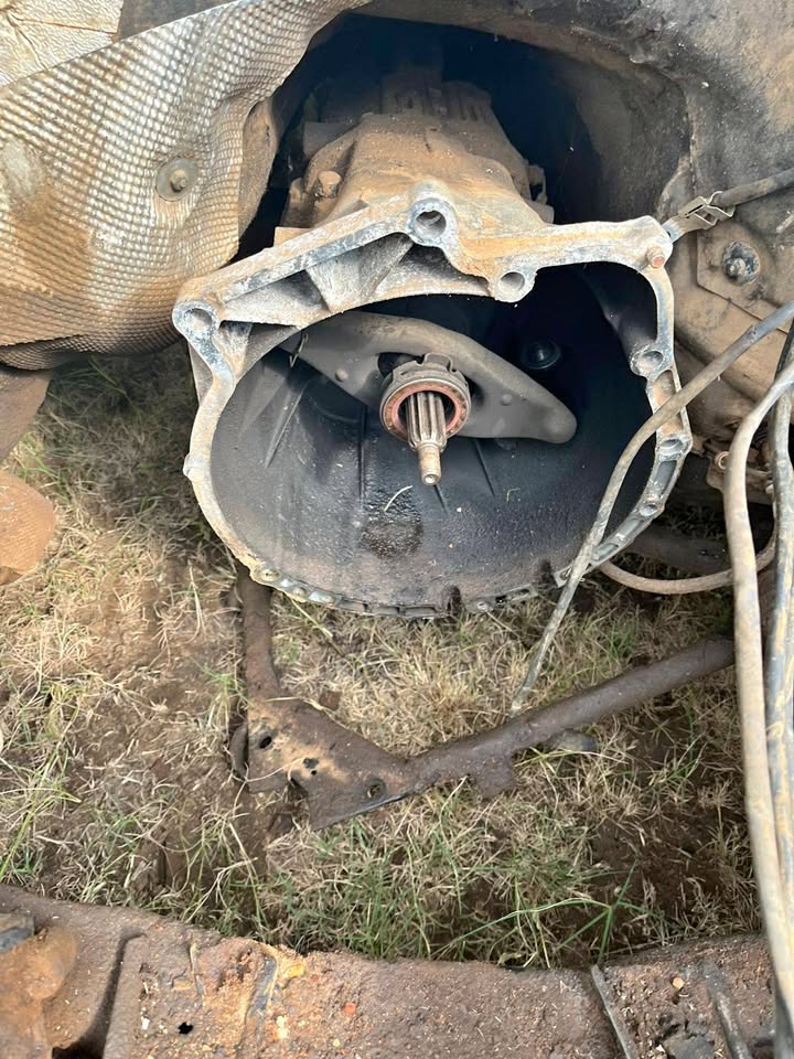 Bmw e46 325i gearbox ZF S5D 320Z - Private Seller Bmw e46 325i gearbox ZF S5D 320Z - Private Seller