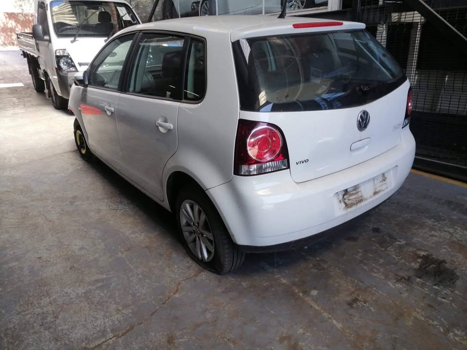 Polo vivo stripping