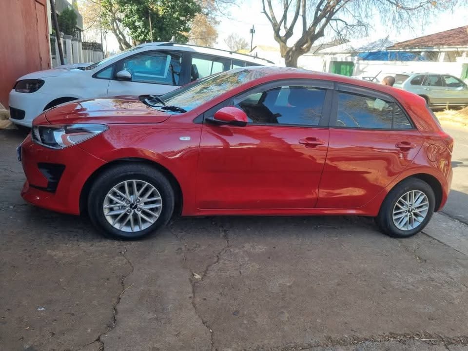 2023 kia Rio 1.2Manual hatch  Mechanically Perfect with Reverse Camera, Clothes Seat