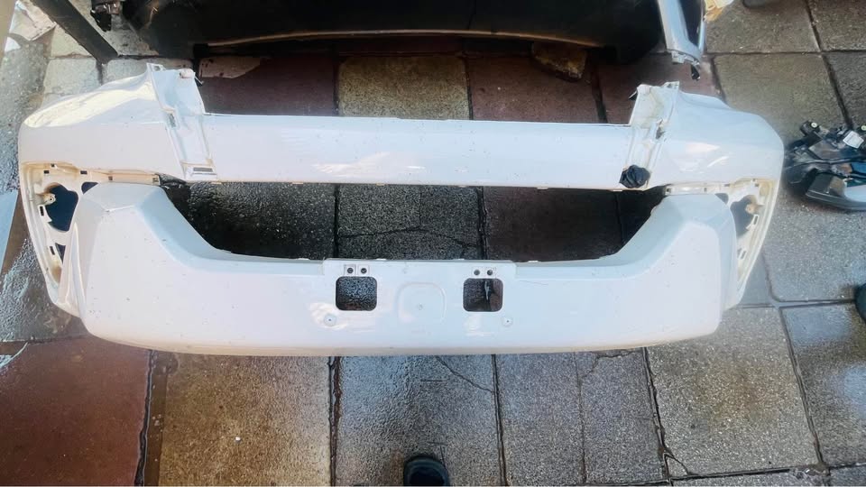 Toyota Fortuner GD6 Bumper - Private Seller Toyota Fortuner GD6 Bumper - Private Seller