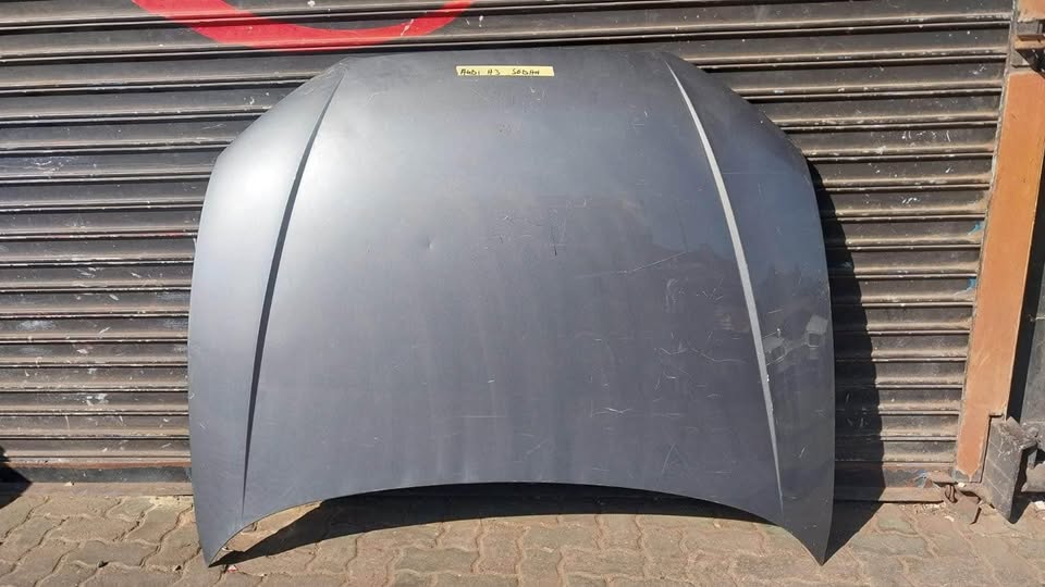 Audi A3 sedan bonnet - Private Seller Audi A3 sedan bonnet - Private Seller