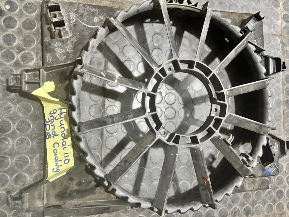 2018 HYUNDAI I10 GRAND FAN COWLING - Private Seller 2018 HYUNDAI I10 GRAND FAN COWLING - Private Seller