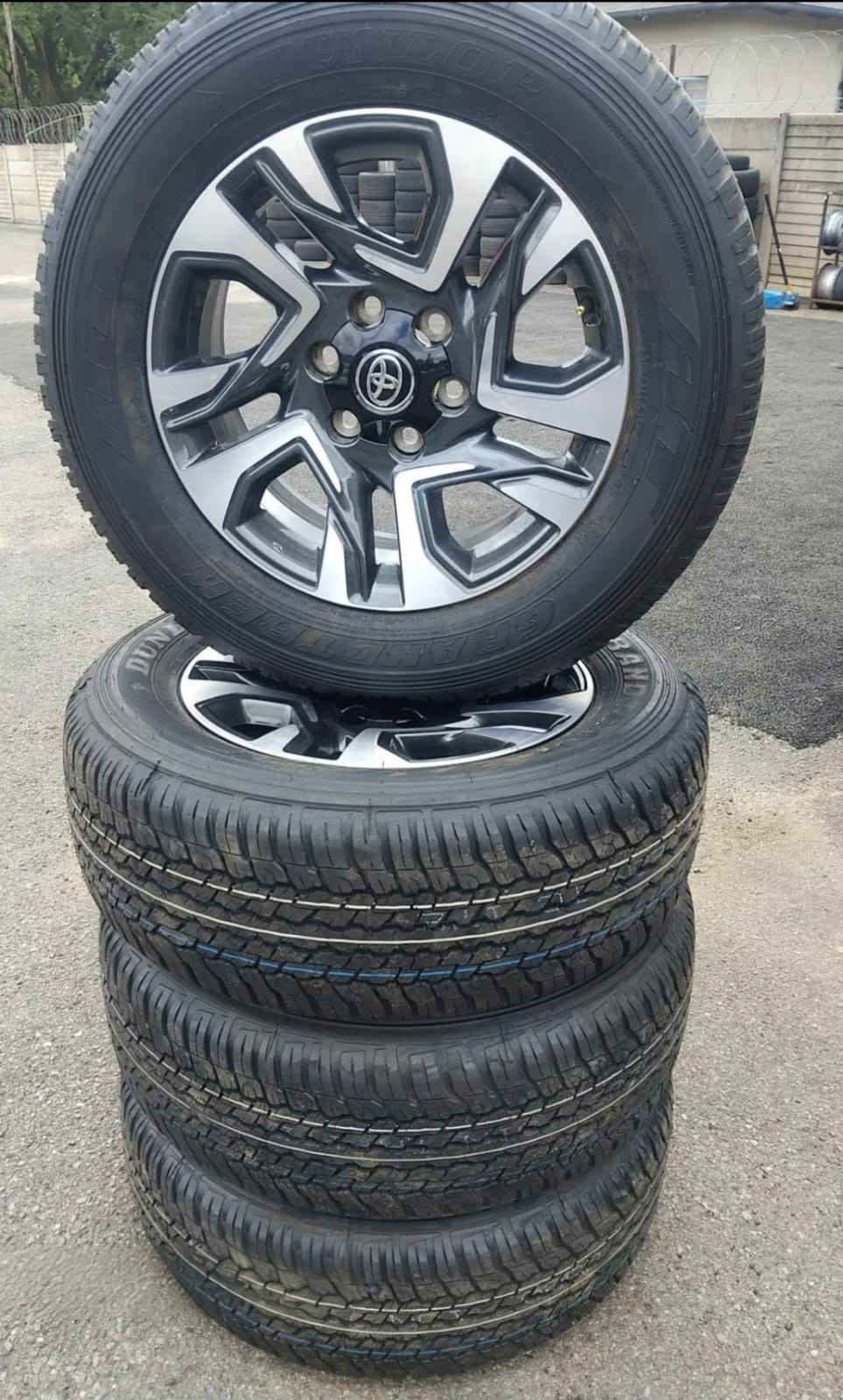 Toyota Fortuner/Prado/Hilux 18'' OEM mags with brand new 265/60/18 Dunlop Grandt - Private Seller Toyota Fortuner/Prado/Hilux 18'' OEM mags with brand new 265/60/18 Dunlop Grandt - Private Seller