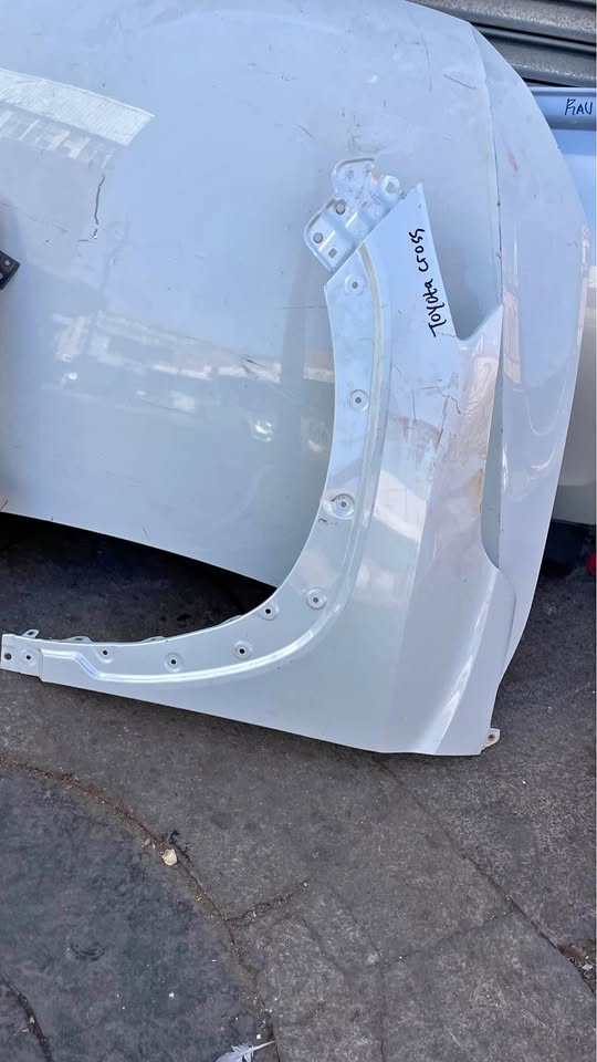 Toyota Corolla Cross fender - Private Seller