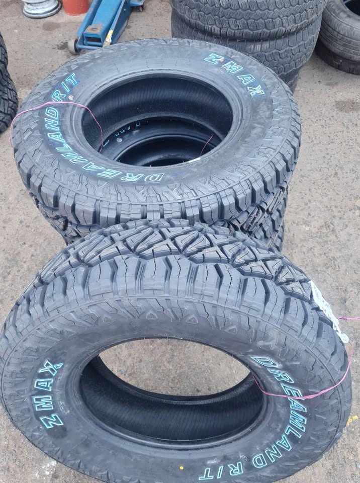 Mahindra 4x4 Bakkie tyres ZMAX DREAMLAND RT Brand new fitted and balanced - Private Seller Mahindra 4x4 Bakkie tyres ZMAX DREAMLAND RT Brand new fitted and balanced - Private Seller