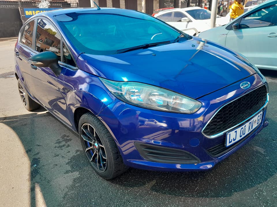 2016 FORD FIESTA 1.4 MANUAL
