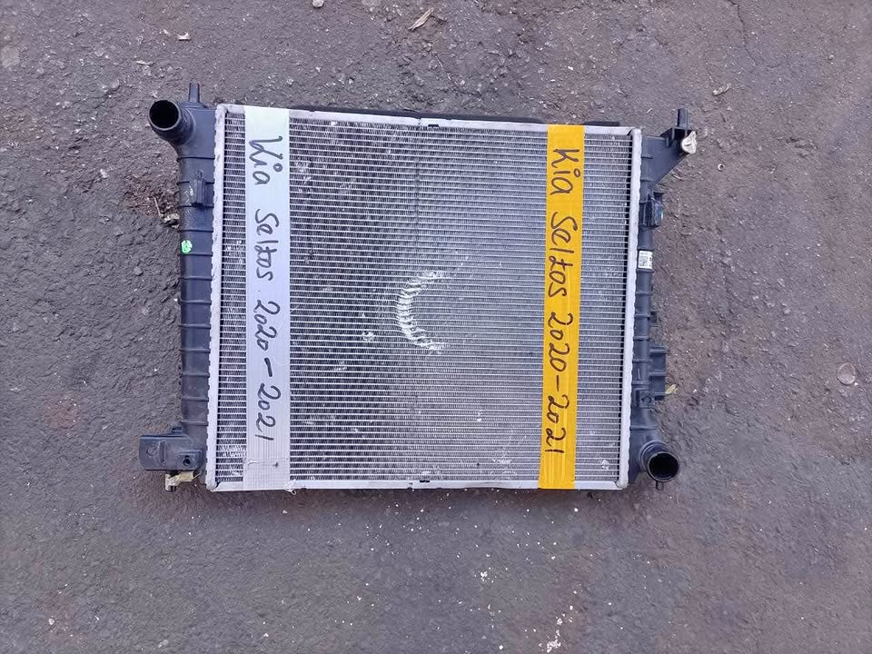 Kia Seltos 2020-2021 Radiator - Private Seller Kia Seltos 2020-2021 Radiator - Private Seller