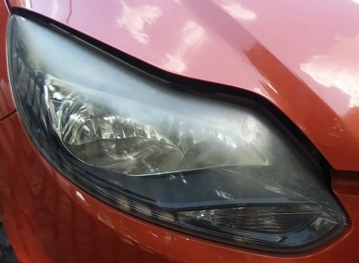 FORD FOCUS USED HEADLIGHTS FOR SALE - Private Seller FORD FOCUS USED HEADLIGHTS FOR SALE - Private Seller