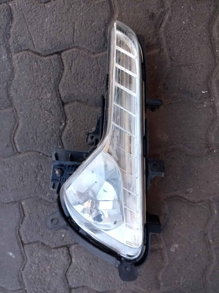 Kia Sportage foglight - Private Seller Kia Sportage foglight - Private Seller