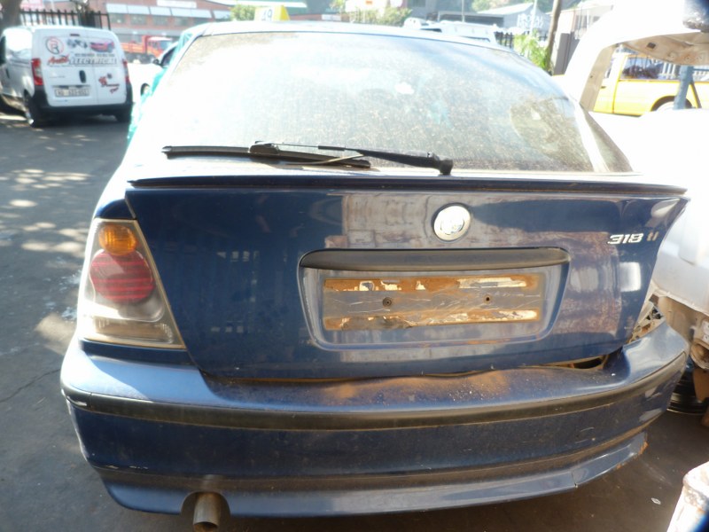 BMW 318ti E46 Manual Navy - 2002 STRIPPING FOR SPARES - Private Seller BMW 318ti E46 Manual Navy - 2002 STRIPPING FOR SPARES - Private Seller