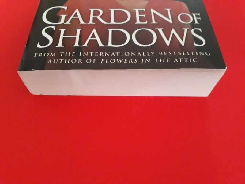 New Garden Of Shadows Virginia Andrews Dollanganger Series
