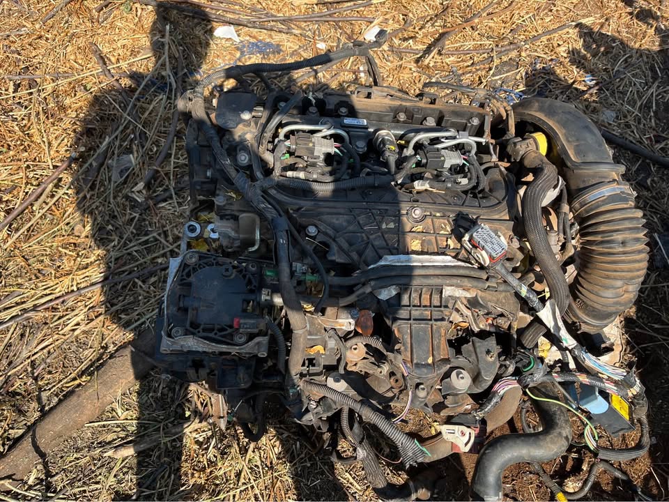 PEUGEOT RCZ 2.0HDi DIESEL ENGINE RHH Parts for Sale - Private Seller PEUGEOT RCZ 2.0HDi DIESEL ENGINE RHH Parts for Sale - Private Seller