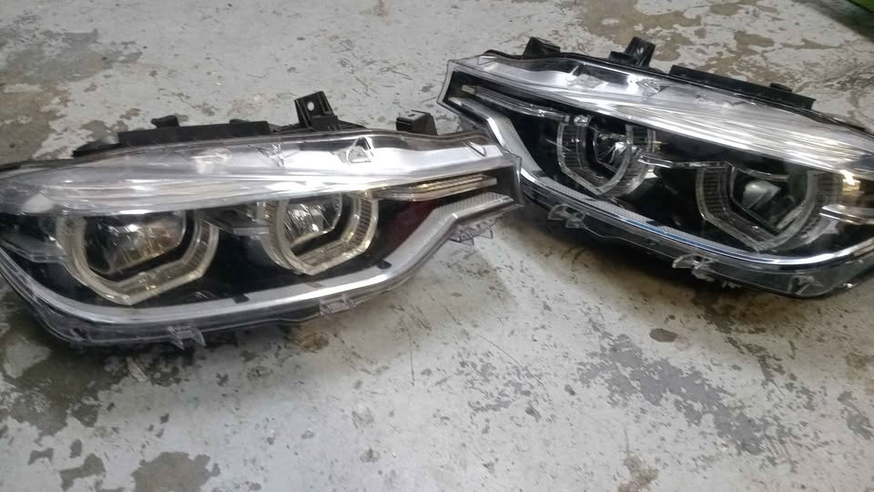 BMW f30 LED headlight for sell in a very good condition second hand - Private Seller