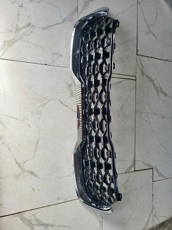 Kia Sonet main grill for sale - Private Seller Kia Sonet main grill for sale - Private Seller