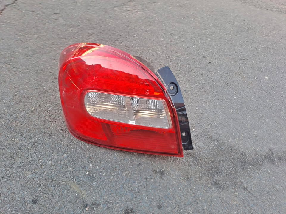 2017 - 2022 SUZUKI BALENO LEFT SIDE TAILLIGHT R10 - Private Seller 2017 - 2022 SUZUKI BALENO LEFT SIDE TAILLIGHT R10 - Private Seller