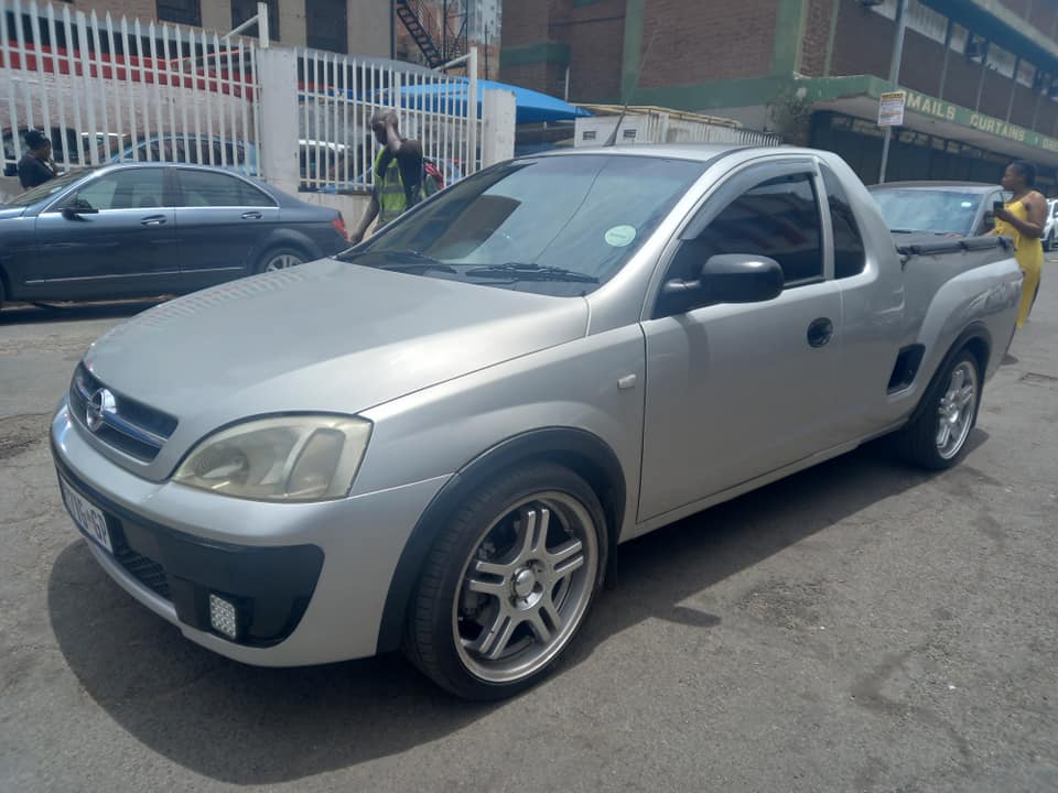 2009 OPEL CORSA BAKKIE 1.4 PETROL, MANUAL, 103000KM, SILVER IN COLOR,