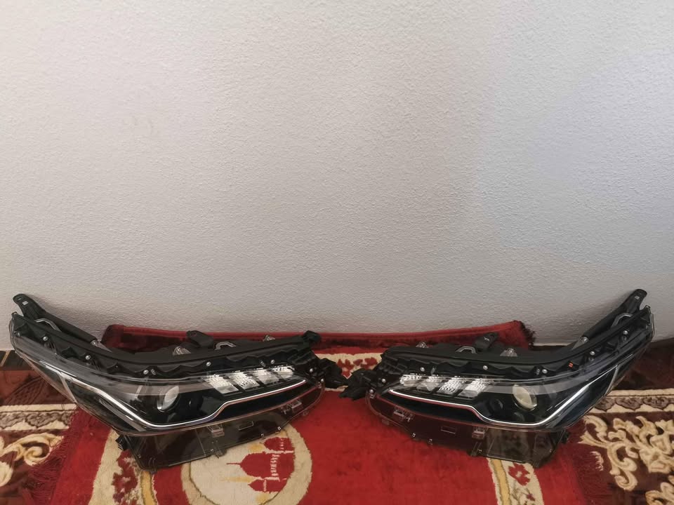Toyota fortuner gd6 2022 headlights - Private Seller
