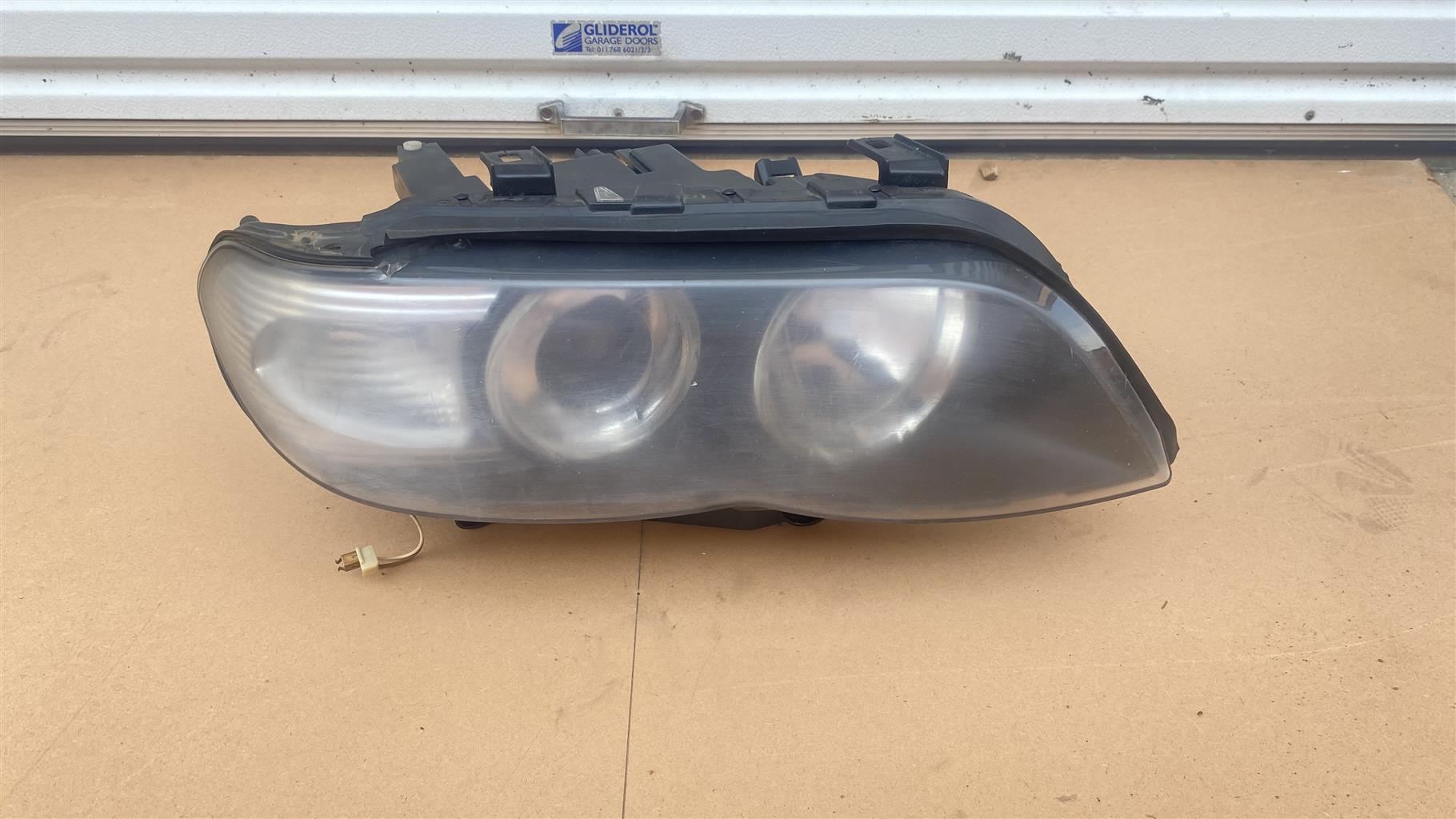 BMW X5 e53 halogen headlight