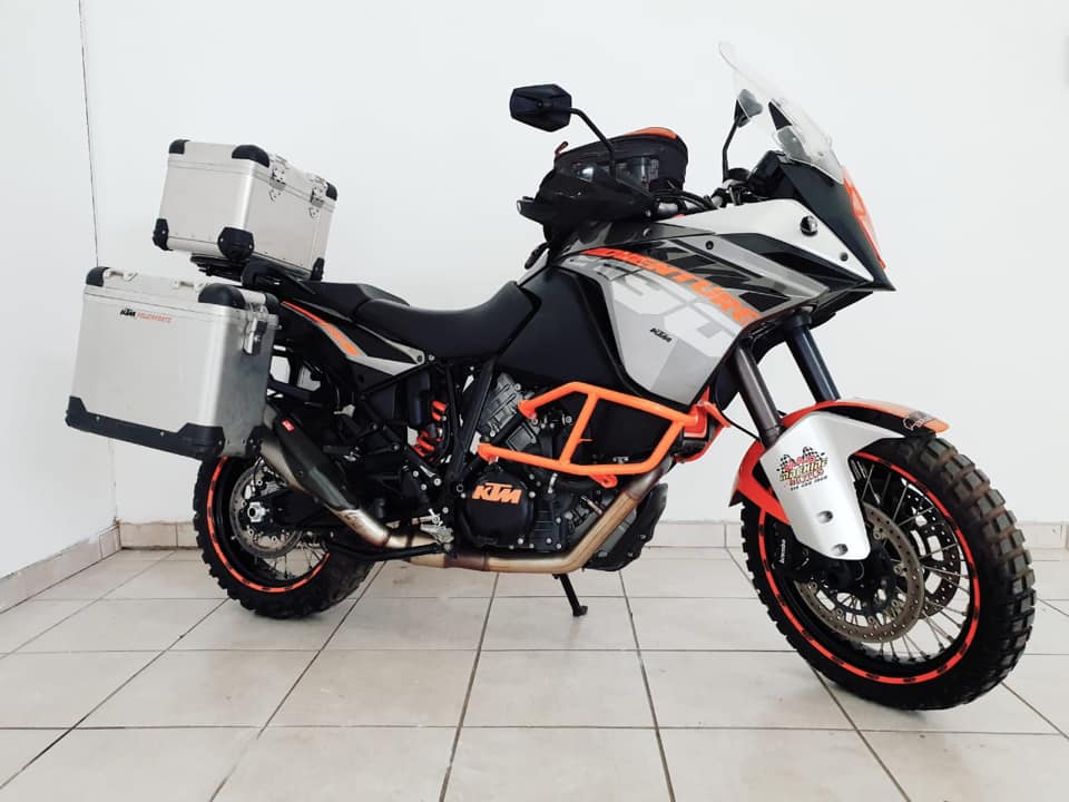 LIKE NEW KTM 1190ADVENTURE - Private Seller