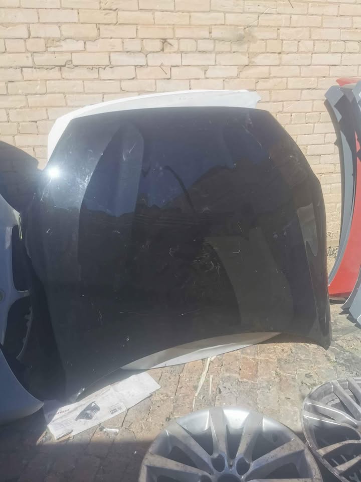 BMW G29 Z4 Bonnet - Private Seller BMW G29 Z4 Bonnet - Private Seller