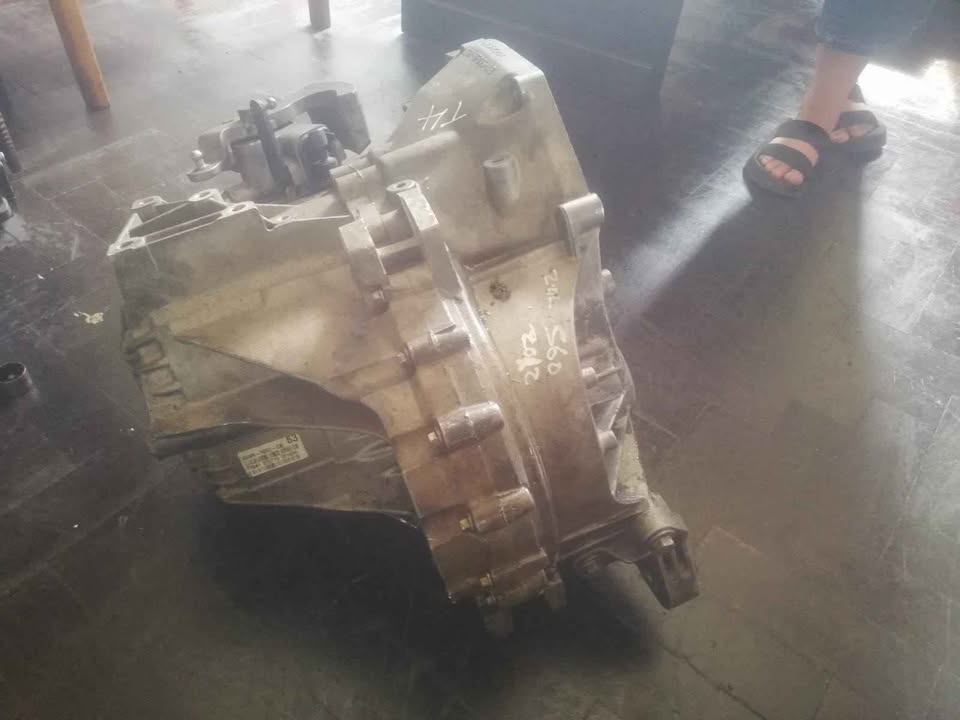 Volvo S60 T4  2.0ltre 2012 manual Gearbox for sale - Private Seller