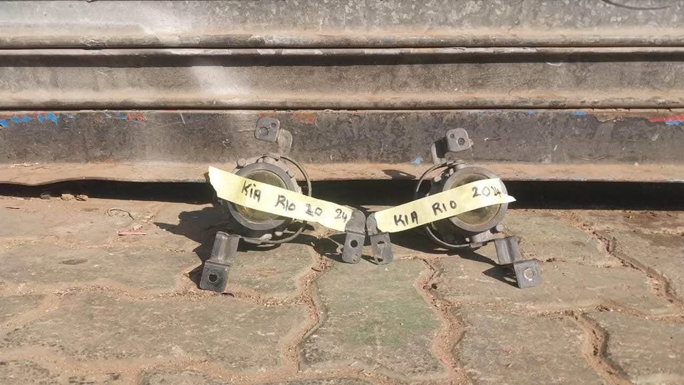 Kia Rio fog lights - Private Seller Kia Rio fog lights - Private Seller