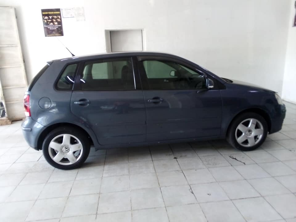 2010 VW POLO BUTJWA 1.6 MANUAL PETROL GREY 82000KM