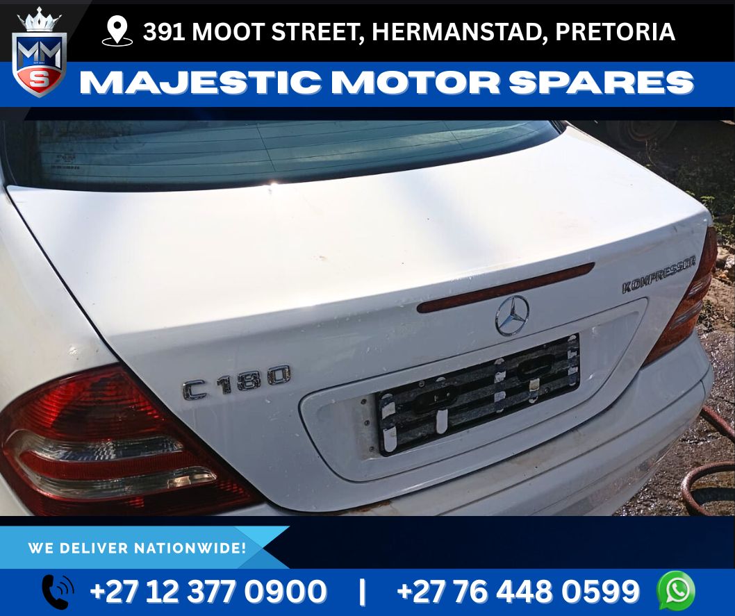For Sale: White 2005 Mercedes-Benz C180 Kompressor W203 Boot Lid – Used - Private Seller For Sale: White 2005 Mercedes-Benz C180 Kompressor W203 Boot Lid – Used - Private Seller