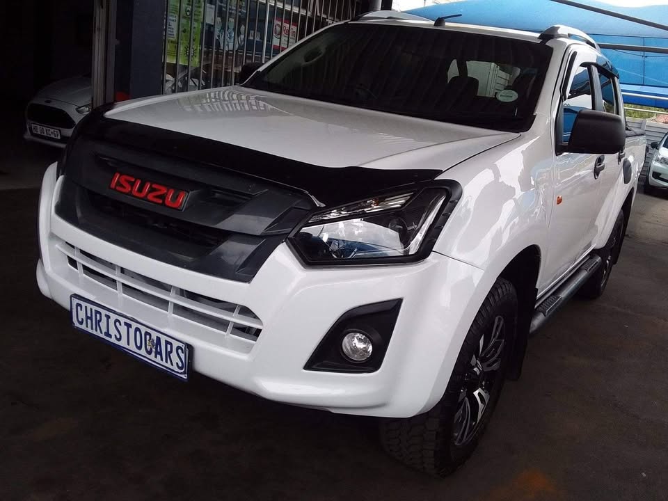 2020 Isuzu kb250 X-rider double cab automatic 2020