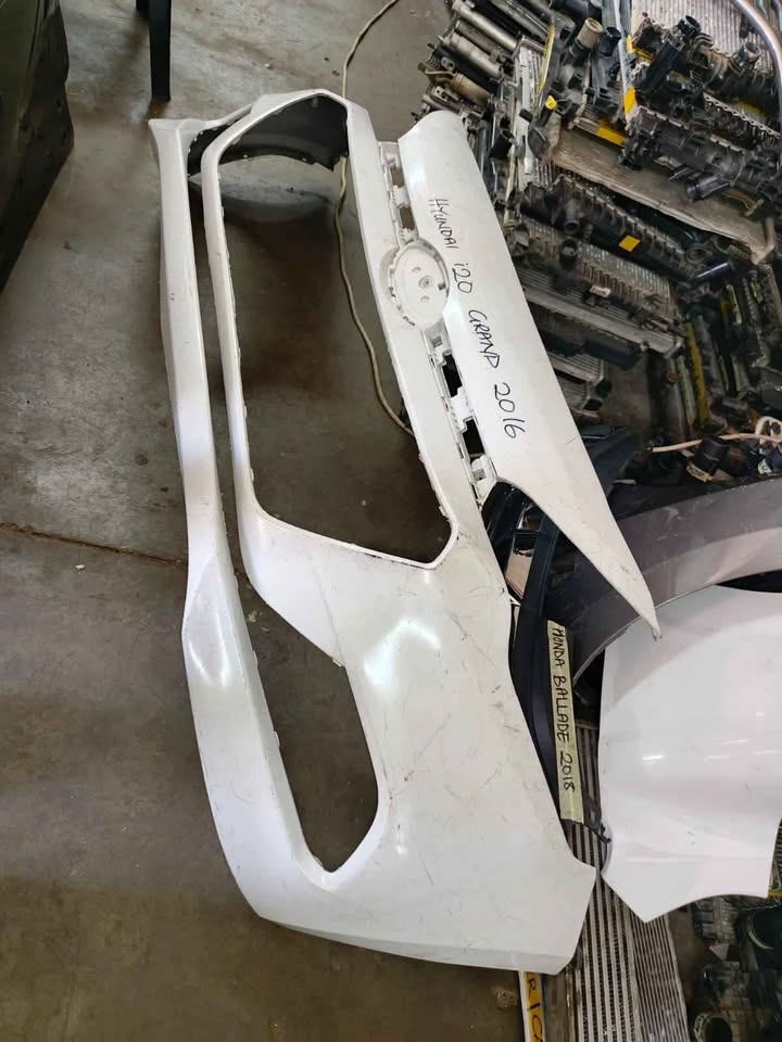 2016 HYUNDAI I20 GRAND FRONT BUMPER - Private Seller