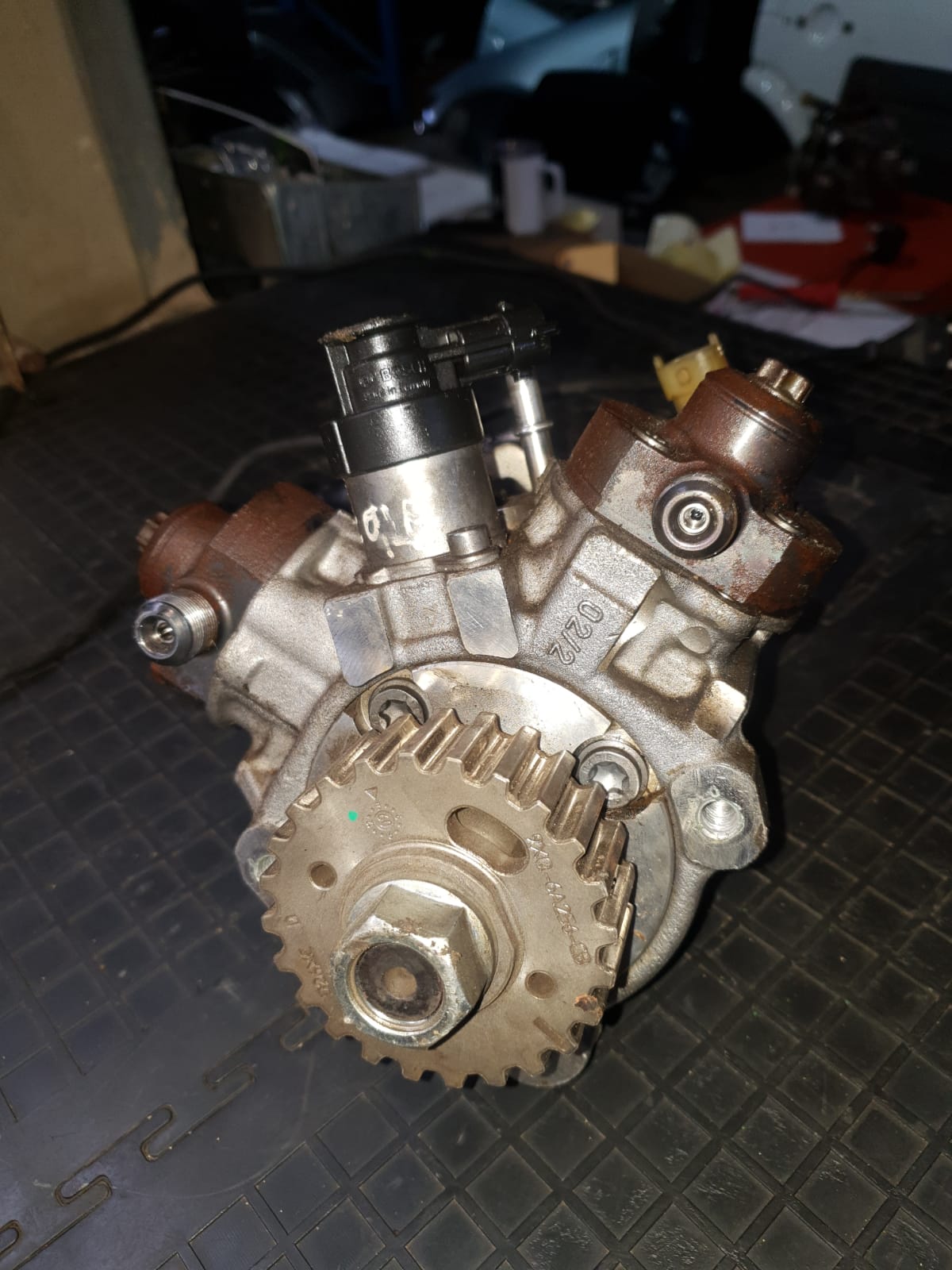 2013 Discovery 4 3.0 TDV6 Original High Pressure Fuel Pump For Sale