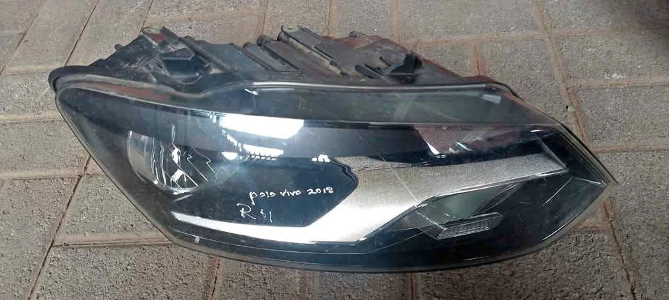 VW polo vivo 2018 Right Hand Side headlight VW polo vivo 2018 Right Hand Side headlight