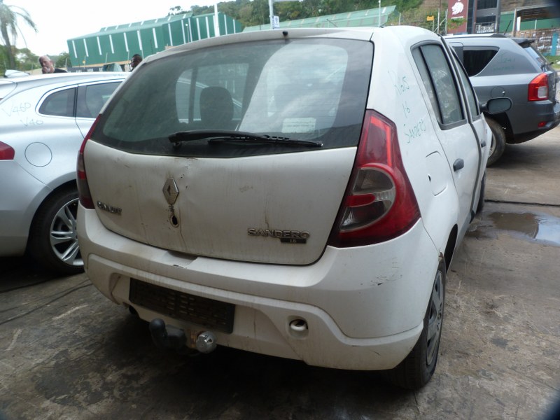 Renault Sandero 1.6 Manual K7M White - 2010 SPARESBOYZ STRIPPING FOR SPARES - Private Seller