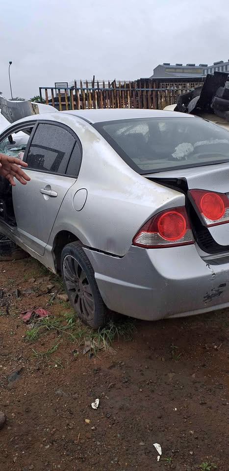 Honda Civic Stripping Parts - Private Seller Honda Civic Stripping Parts - Private Seller