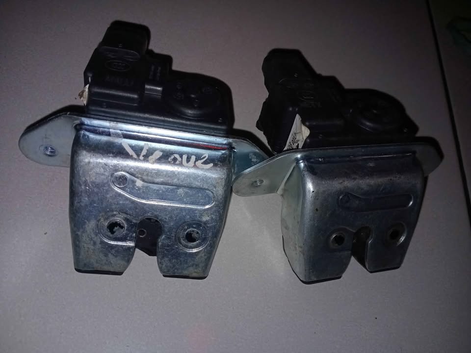 Hyundai venue boot lock - Private Seller